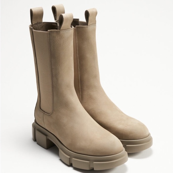 Brand new Woman’s Copenhagen “Chelsea”Boots: Size 7 - Picture 12 of 13